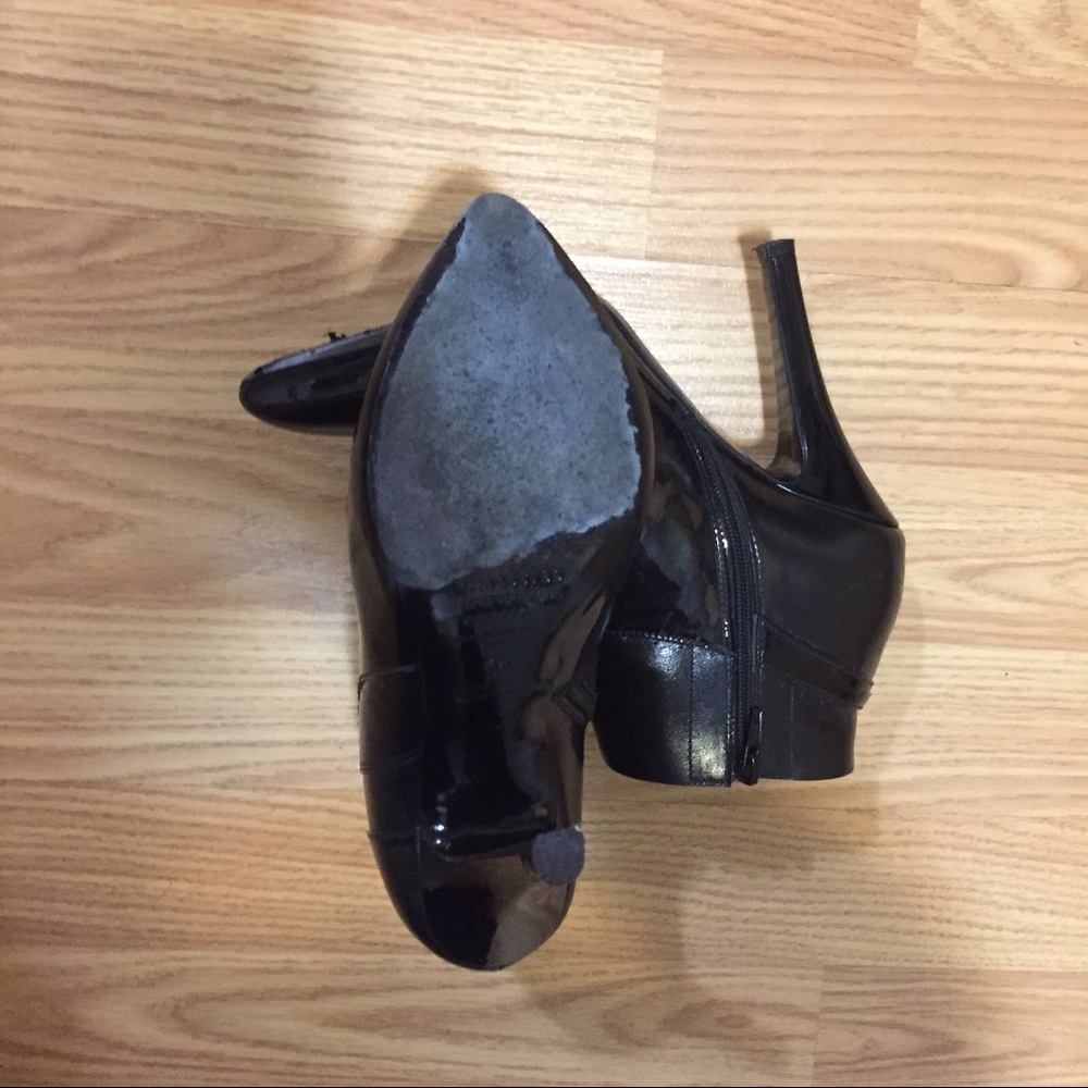 Maison Margiela patent booties Memorial  Sale ❤️ - Picture 5 of 8